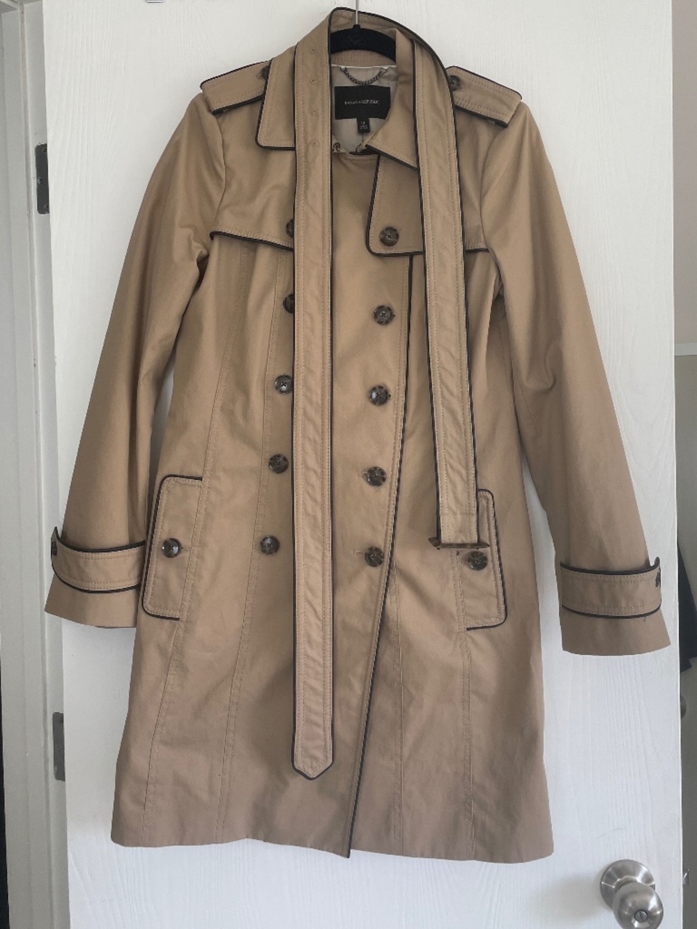 Banana Republic Trench Coat, Size 10